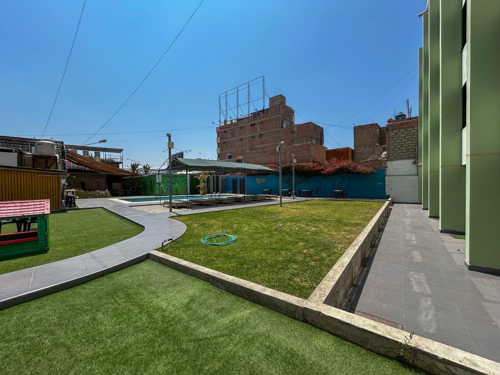 Holiday Suites Tacna Exterior foto