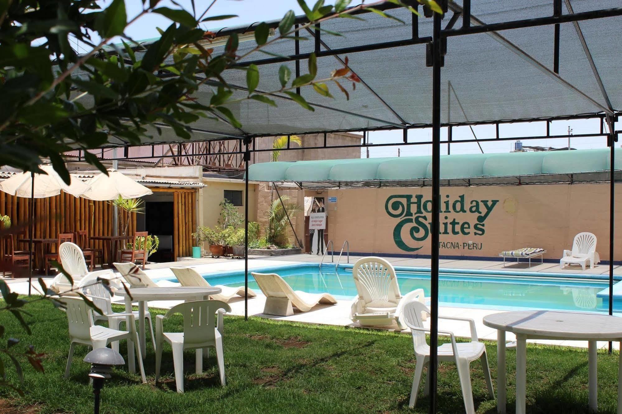 Holiday Suites Tacna Exterior foto